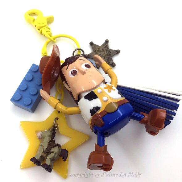 Movin Movin Woody
