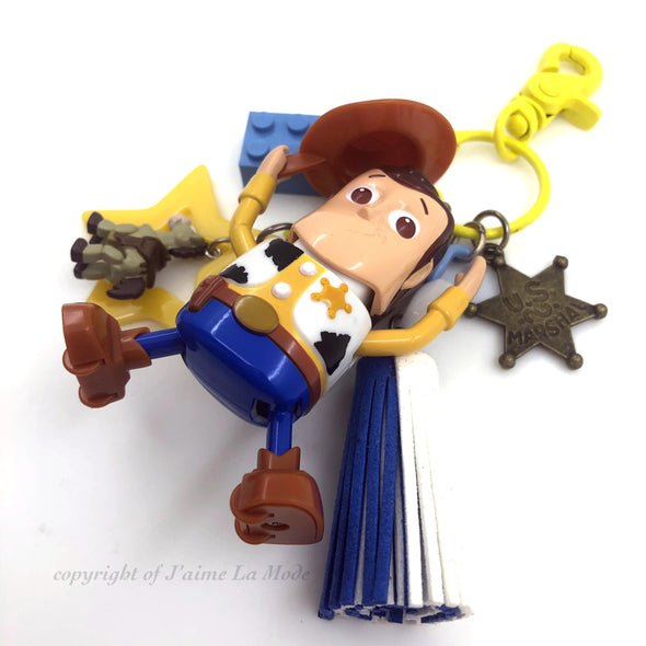 Movin Movin Woody